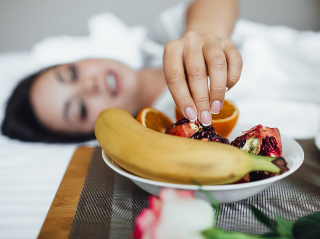 ಮುಟ್ಟಿನ ಸಮಯದಲ್ಲಿ Periods pain ತಿನ್ನಲೇಬೇಕಾದ ಆಹಾರ