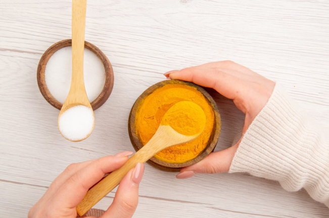 Turmeic and milk for Glowing Skin